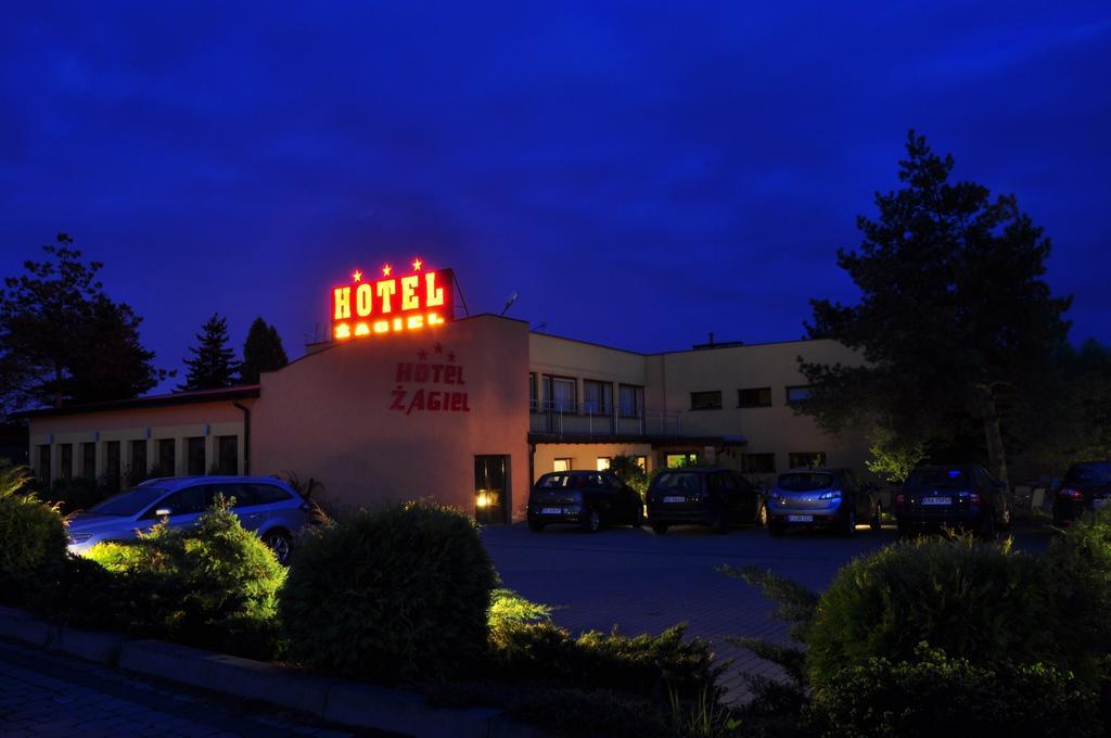 Hotel Zagiel Niewiesze Exteriör bild
