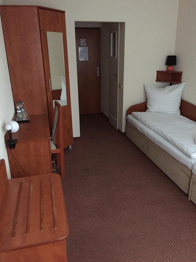 Hotel Zagiel Niewiesze Exteriör bild